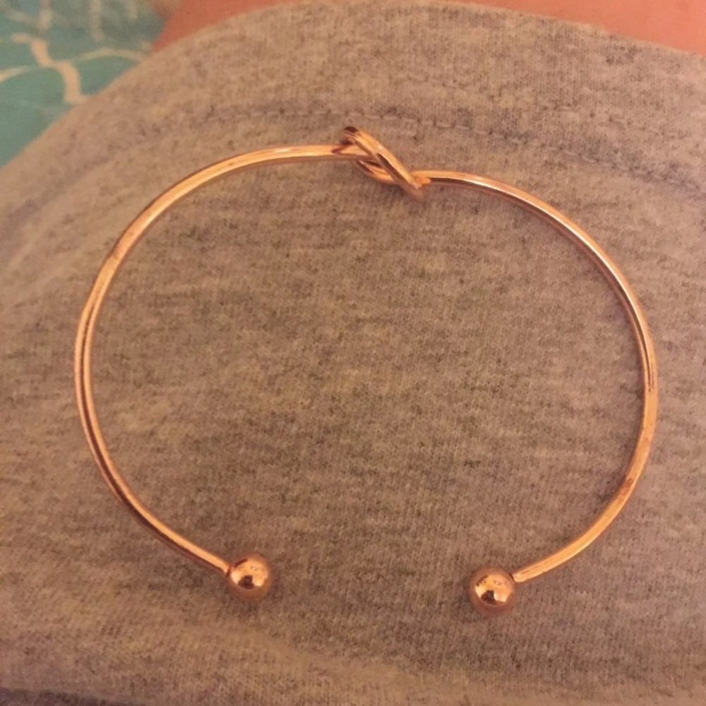Tied Knot Wire Bracelet